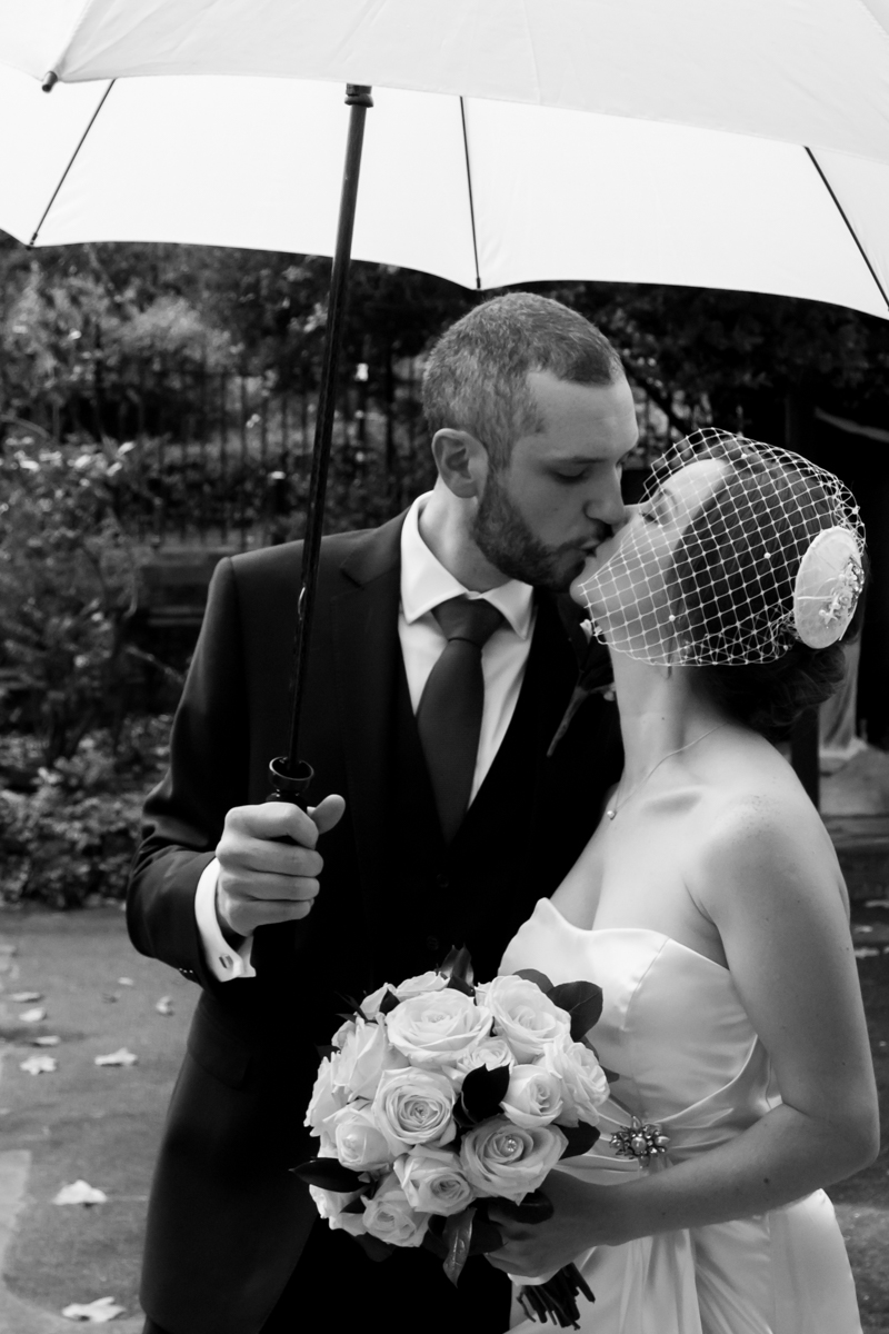 Rainy London wedding