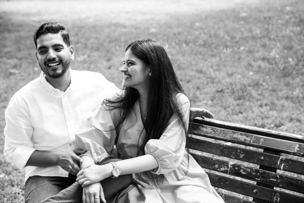 relaxed natural engagement photos